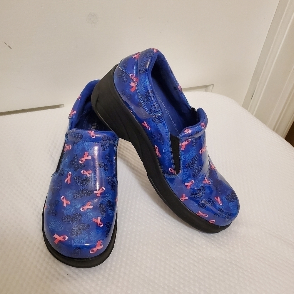 Easy Works Women's Professional "Blue Ribbon" Clogs Size 8M
